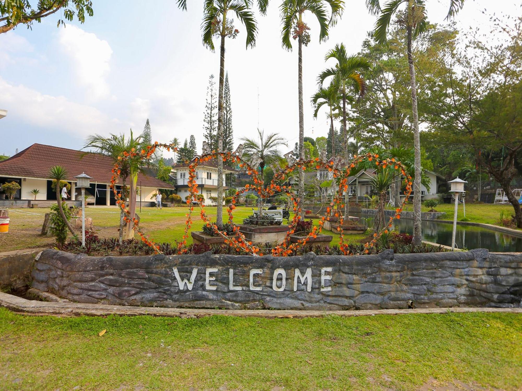 Hotel O Puncak Bogor Near Taman Safari מראה חיצוני תמונה