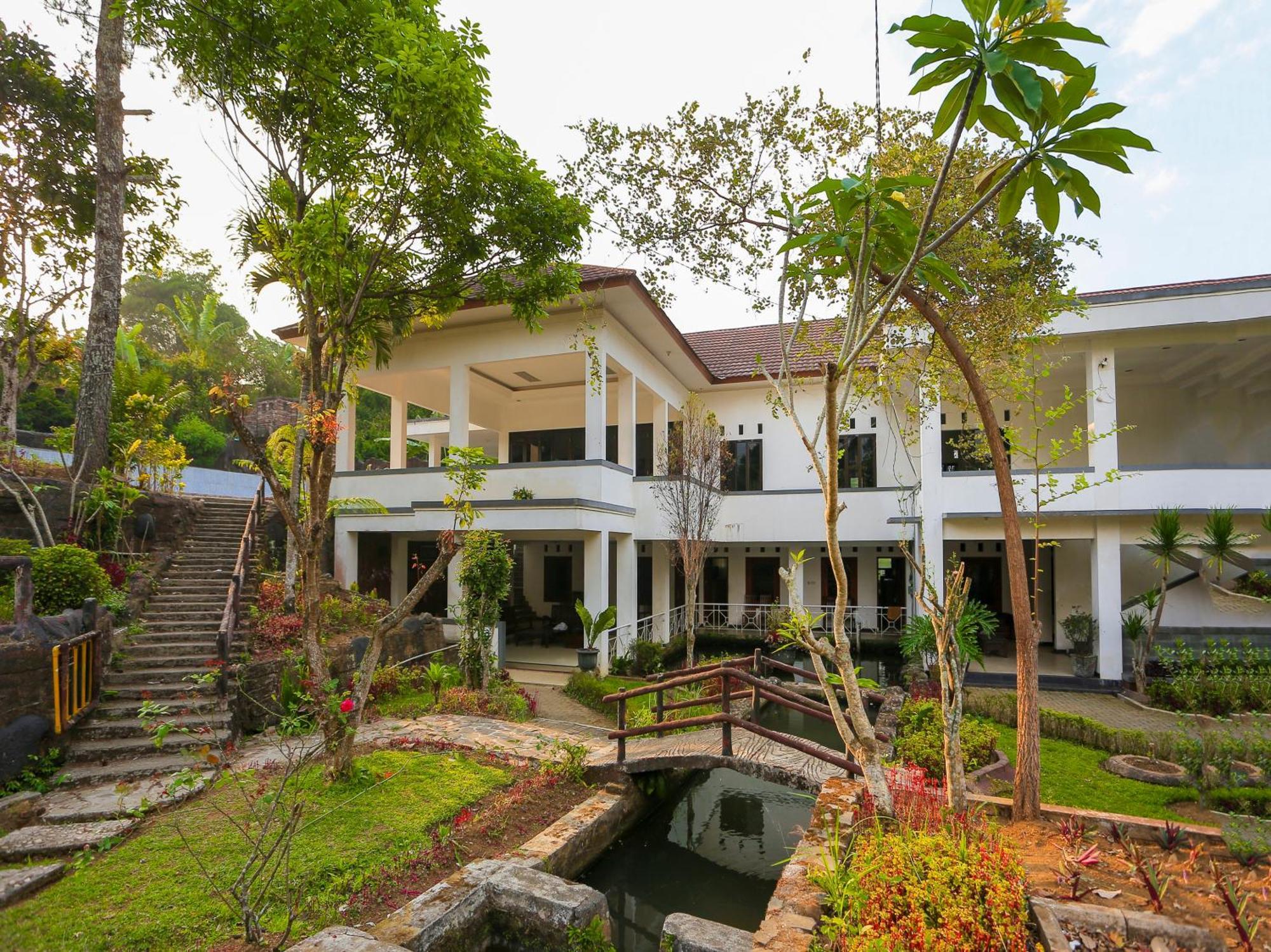 Hotel O Puncak Bogor Near Taman Safari מראה חיצוני תמונה